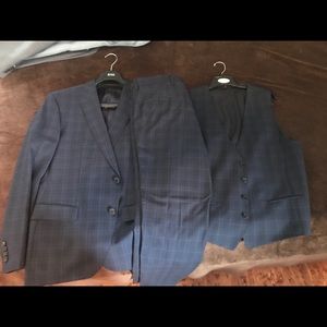 Hugo Boss 3-piece tailored suit